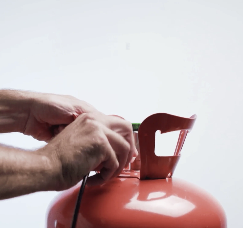 CONNECT DISPOSABLE HELIUM