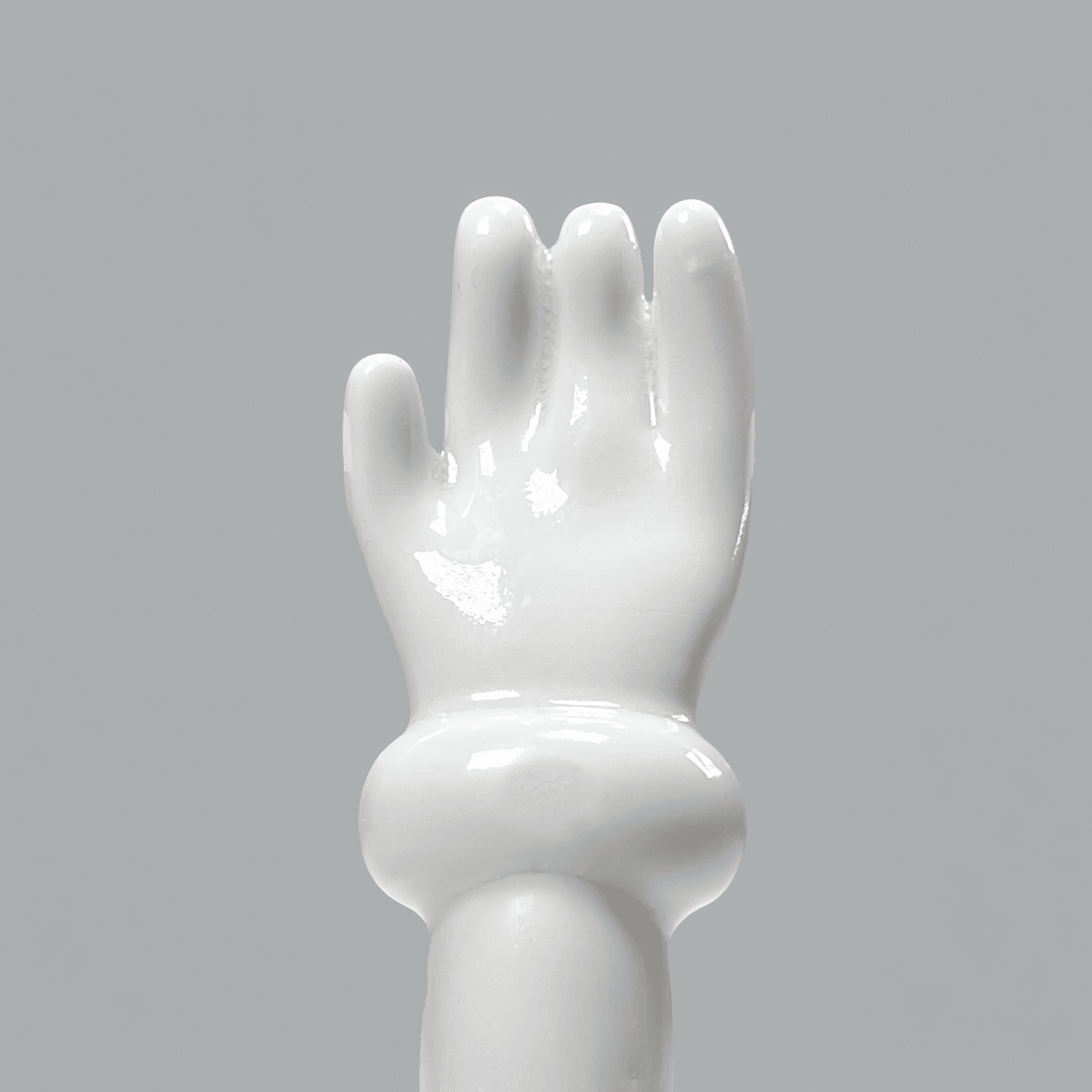 Lulee's Hand ceramic piece detail — limited edition author gastronomy tableware